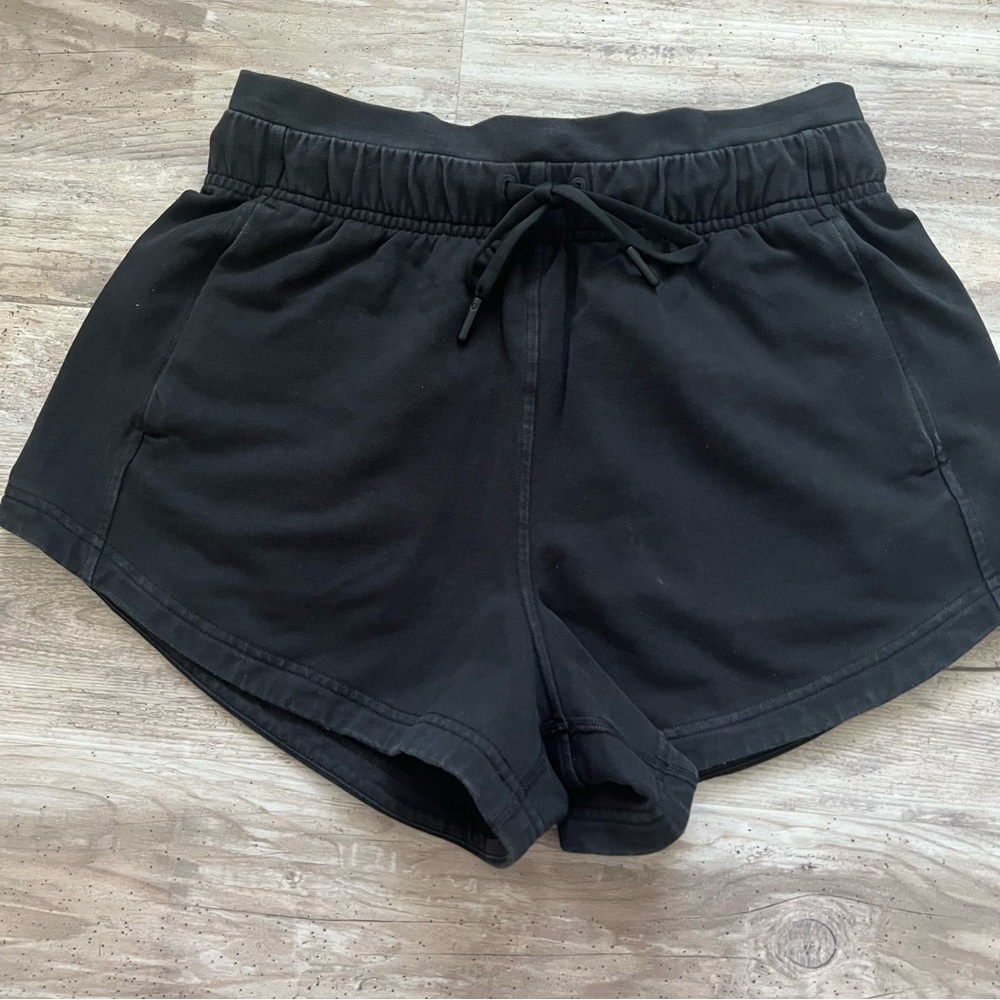 Lululemon Athletica Inner Glow High Rise 3” - Black
